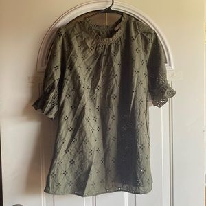 EUC Loft brand army green colored top size 14plus